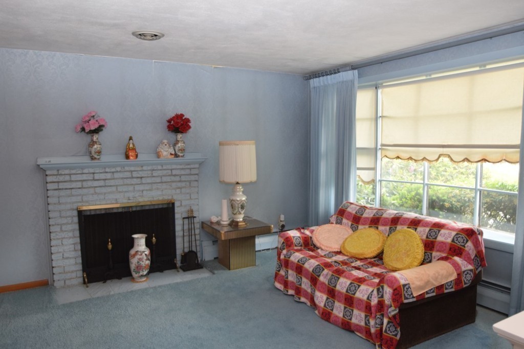 7 Niles Road Randolph, MA 02368 - Photo 7 of 30 Gallery Image 7