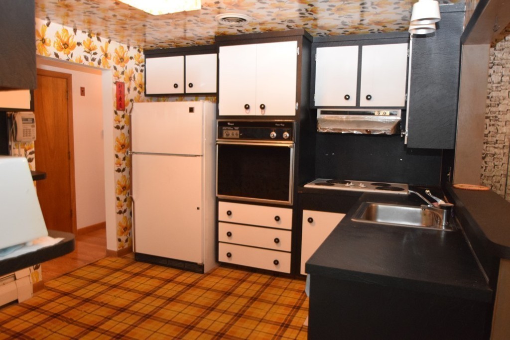 7 Niles Road Randolph, MA 02368 - Photo 9 of 30 Gallery Image 9