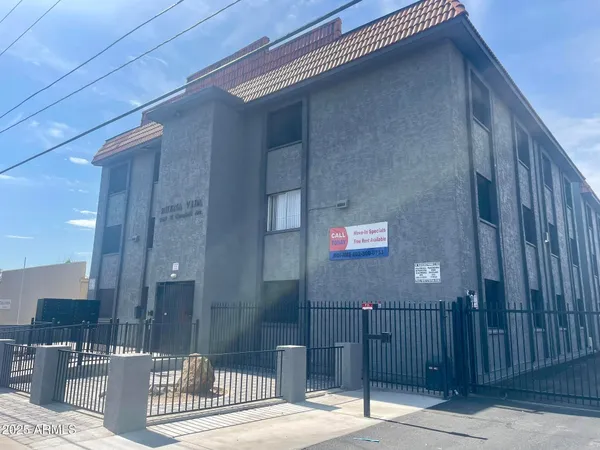$849 | 2417 West Campbell Avenue, Unit 101, Phoenix, AZ 85015