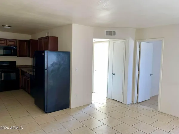 $849 | 2417 West Campbell Avenue, Unit 101, Phoenix, AZ 85015