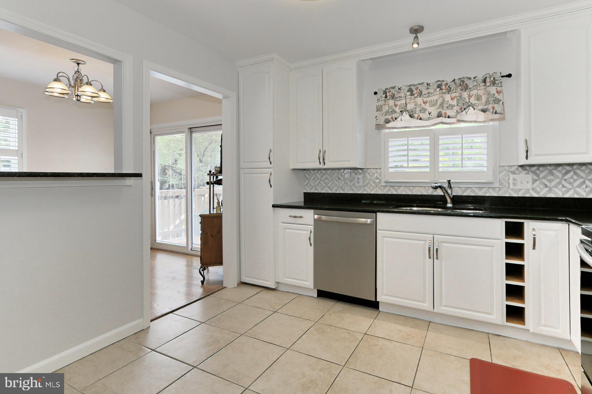 1019 South Hoga Road Sterling, VA 20164 - Photo 13 of 38 Gallery Image 13