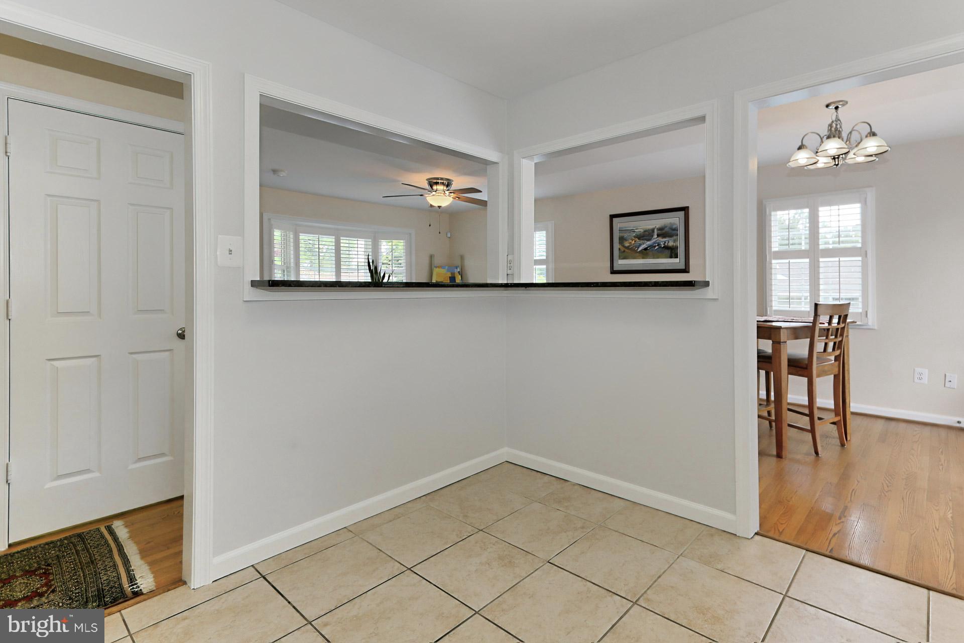 1019 South Hoga Road Sterling, VA 20164 - Photo 14 of 38 Gallery Image 14