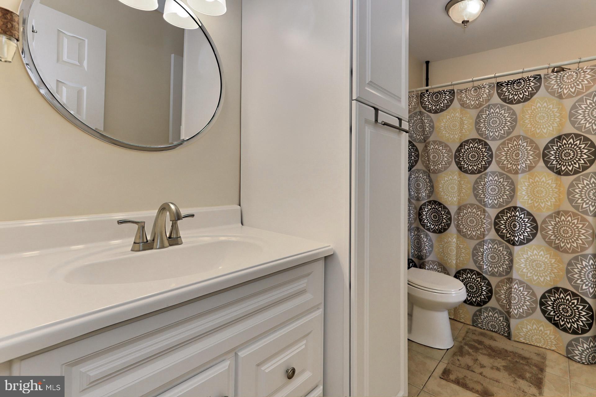 1019 South Hoga Road Sterling, VA 20164 - Photo 17 of 38 Gallery Image 17