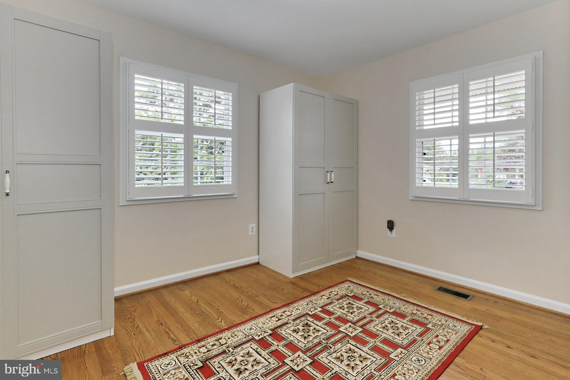 1019 South Hoga Road Sterling, VA 20164 - Photo 18 of 38 Gallery Image 18