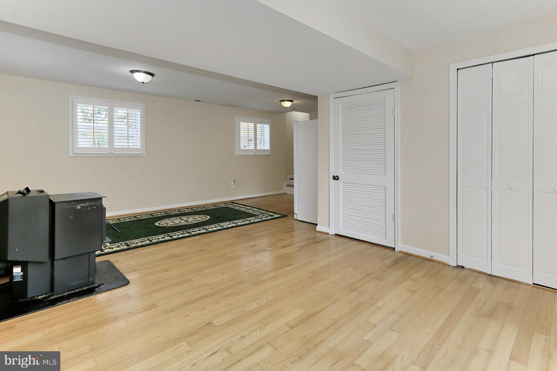 1019 South Hoga Road Sterling, VA 20164 - Photo 22 of 38 Gallery Image 22