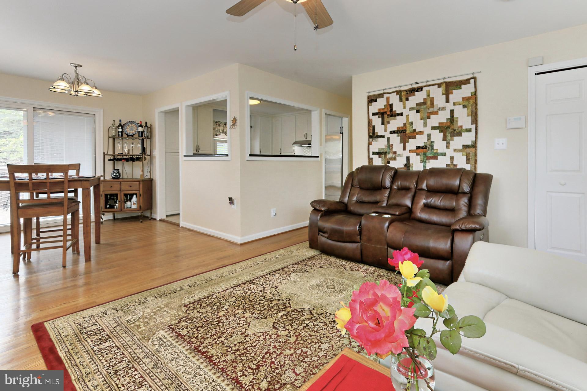 1019 South Hoga Road Sterling, VA 20164 - Photo 6 of 38 Gallery Image 6