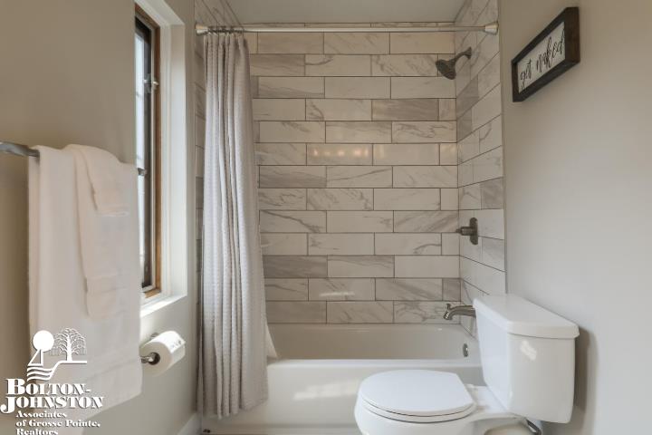 311 Merriweather Road Grosse Pointe Farms, MI 48236 - Photo 30 of 49