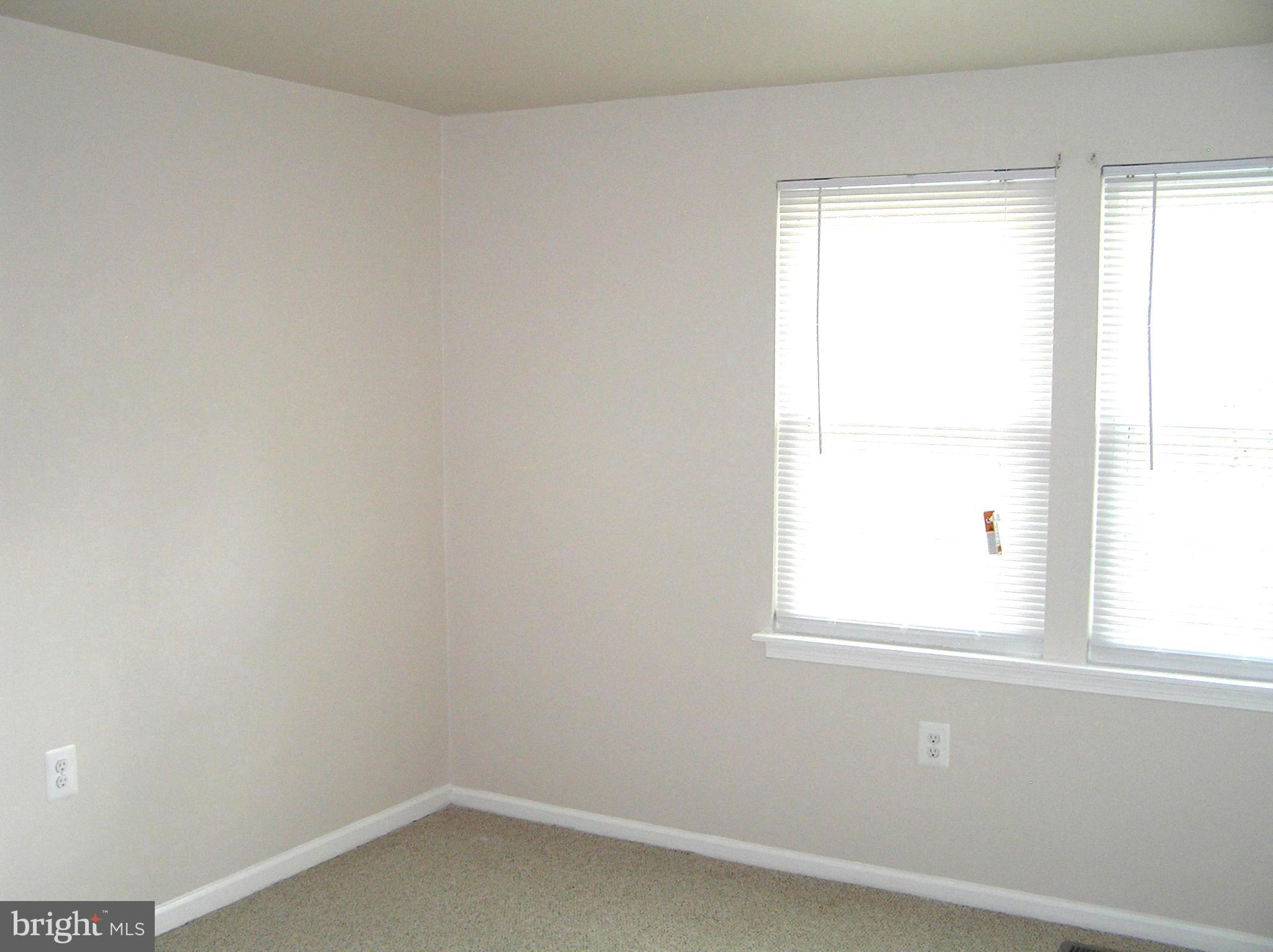 10053 Chestnut Wood Lane Burke, VA 22015 - Photo 16 of 28 a small space with a window