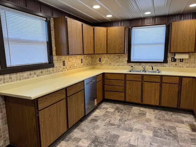 $1,700 | 2418 East 550 North, Rochester, IN 46975