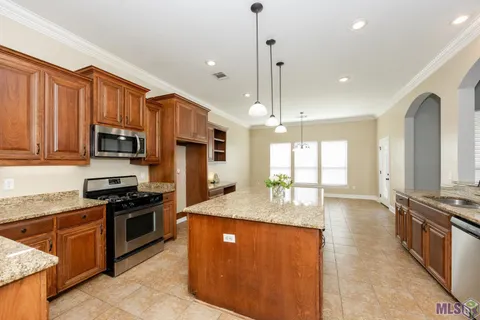 $365,500 | 4123 Stonewall Drive, Addis, LA 70710