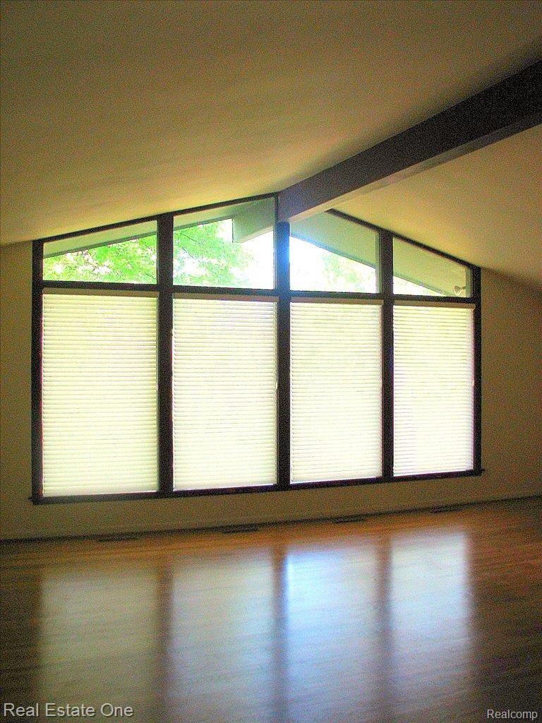 368 West Maryknoll Road Rochester, MI 48309 - Photo 7 of 11 7 Great Room