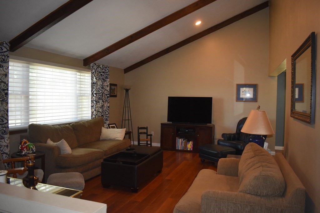 175 Mason Road Northbridge, MA 01588 - Photo 10 of 11 Gallery Image 10