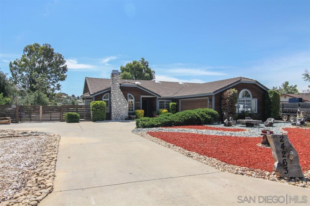 24263 Del Amo Road Ramona, CA 92065 - Photo 2 of 23 Gallery Image 2