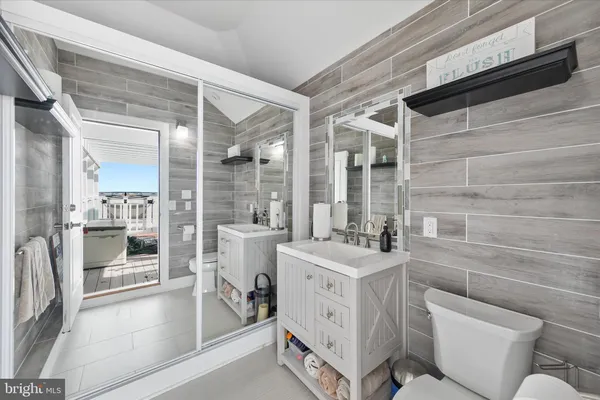 $5,874,000 | 40110 Owens Court, Fenwick Island, DE 19944