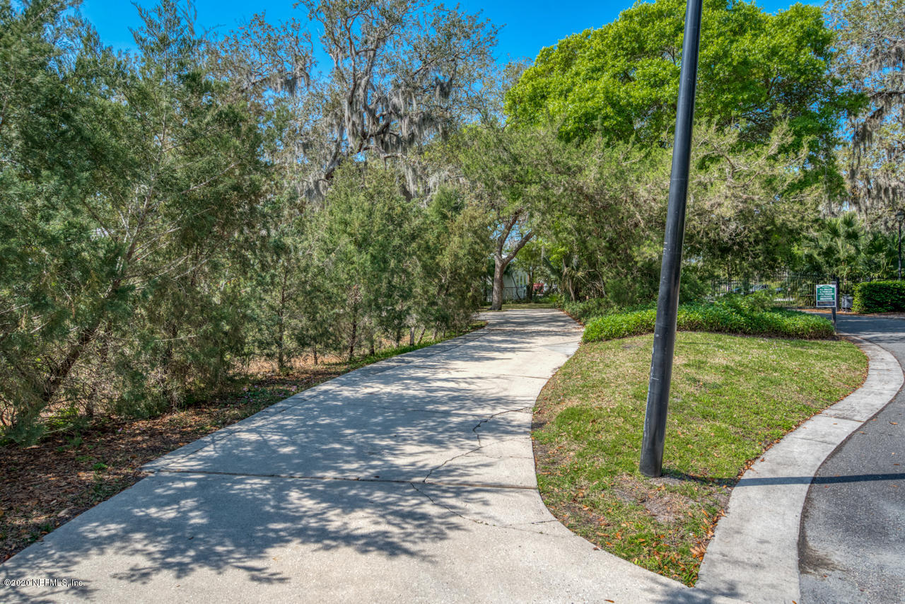 33 Casanova Road St. Augustine, FL 32080 - Photo 4 of 43 Entry from Casanova Dr