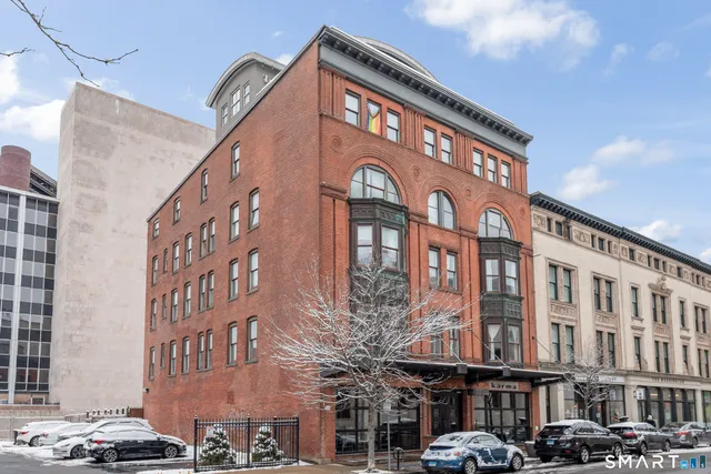 $3,400 | 116 Crown Street, Unit 2A, New Haven, CT 06510