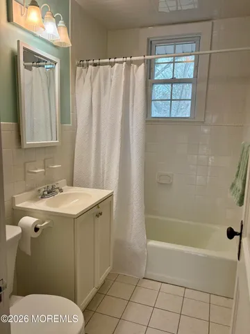 $2,500 | 121 Navesink Avenue, Atlantic Highlands, NJ 07716