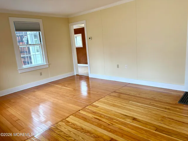 $2,500 | 121 Navesink Avenue, Atlantic Highlands, NJ 07716