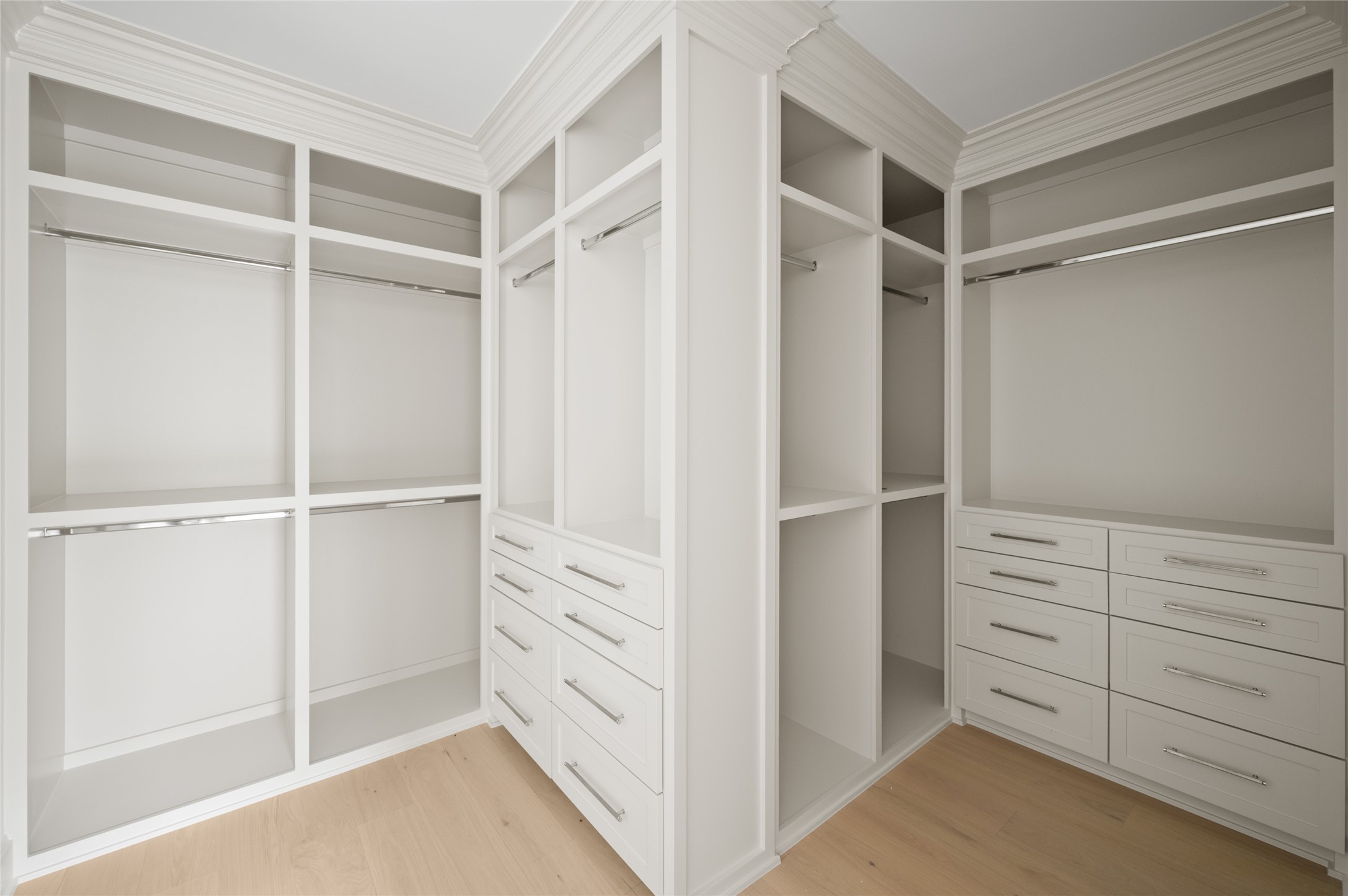 2721 Fenwood Road West University Place, TX 77005 - Photo 27 of 44 1 of 2 Primary Closets