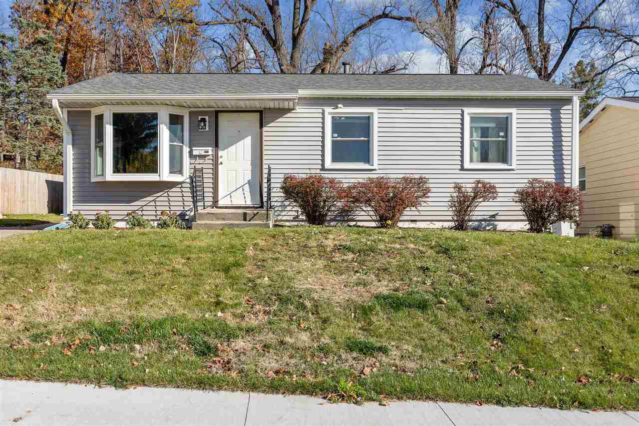 907 Cheyenne Road Northwest Cedar Rapids, IA 52405 - Photo 4 of 25 Gallery Image 4