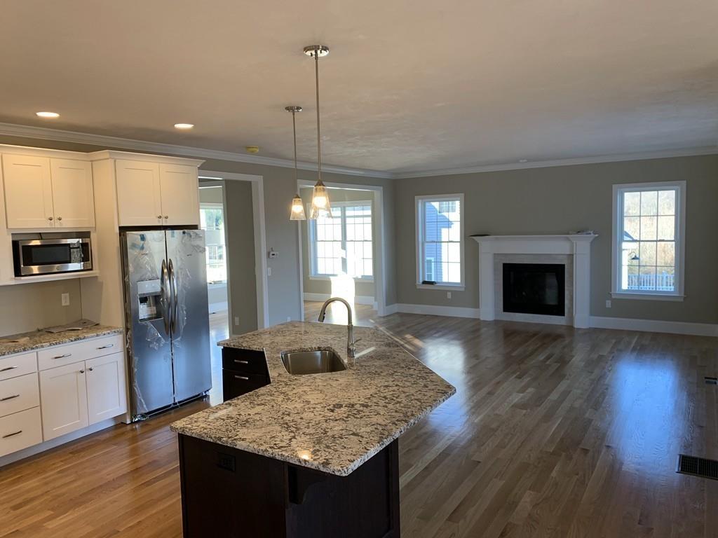 21 Jordan Road Holden, MA 01520 - Photo 5 of 20 Gallery Image 5