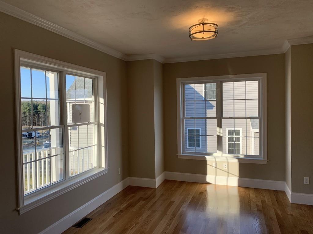 21 Jordan Road Holden, MA 01520 - Photo 8 of 20 Gallery Image 8