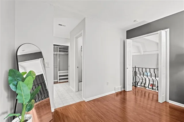 $330,000 | 6735 West 108th Terrace, Overland Park, KS 66211