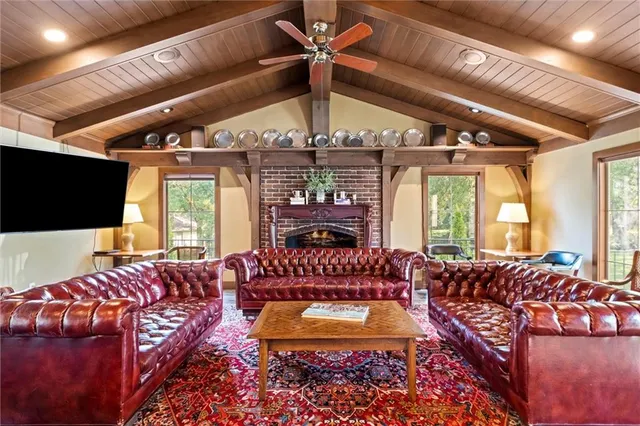 $330,000 | 6735 West 108th Terrace, Overland Park, KS 66211