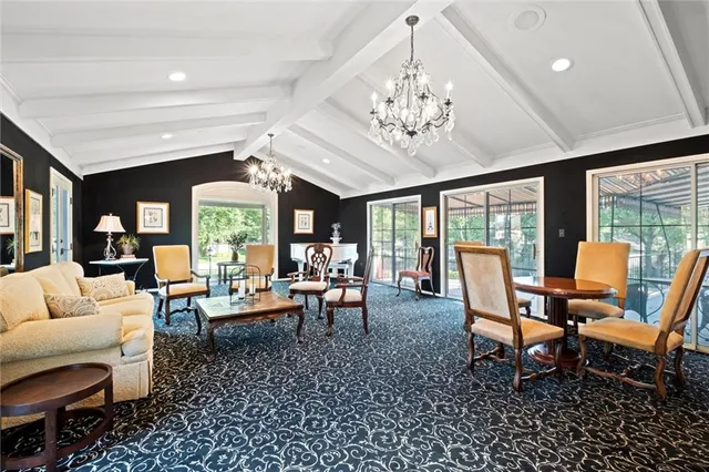 $330,000 | 6735 West 108th Terrace, Overland Park, KS 66211