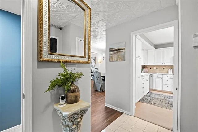 $330,000 | 6735 West 108th Terrace, Overland Park, KS 66211