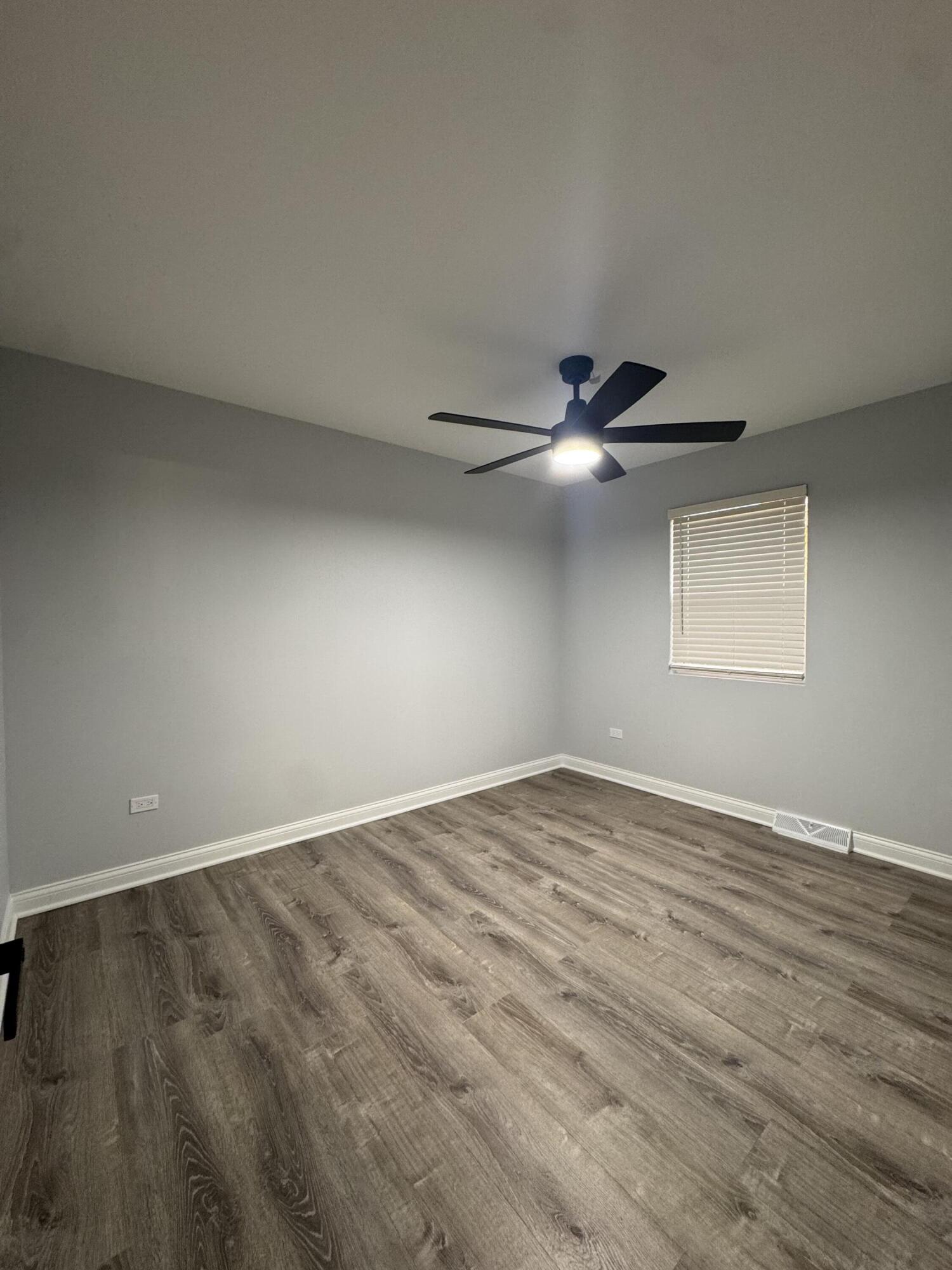 2014 Matthews Place Gary, IN 46406 - Photo 11 of 18 1500x2000