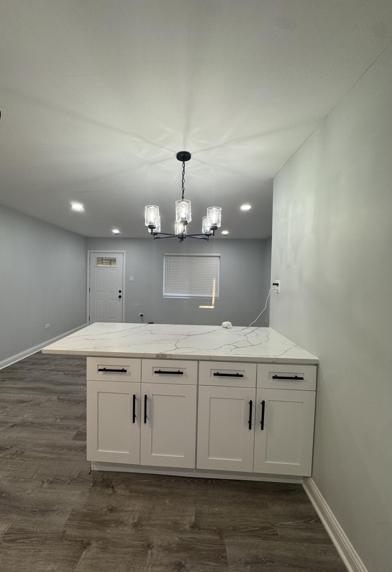 2014 Matthews Place Gary, IN 46406 - Photo 6 of 18 1370x2000