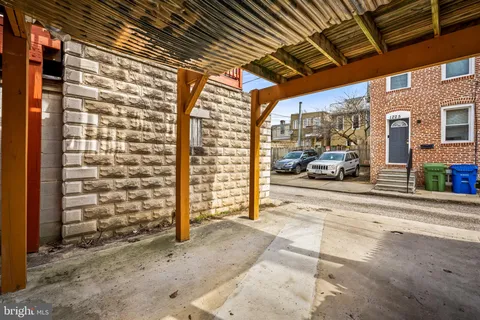 a view of parking area