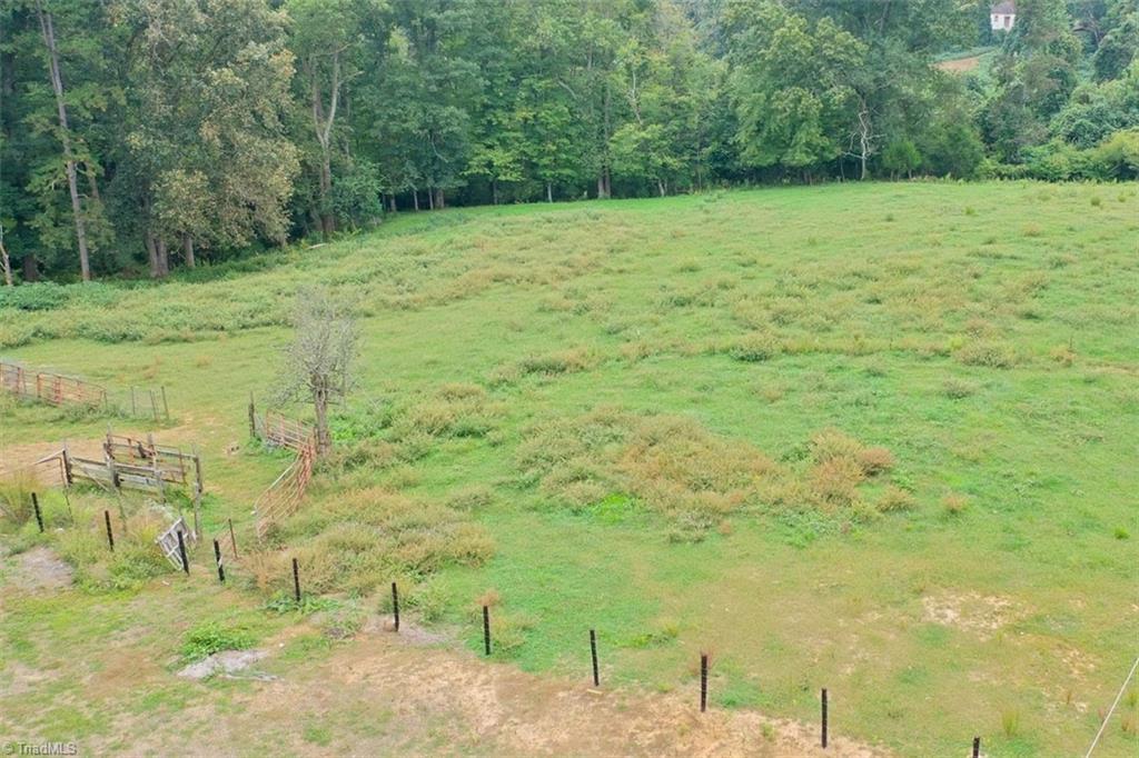 1592 County Line Road Harmony, NC 28634 - Photo 11 of 48 Gallery Image 11