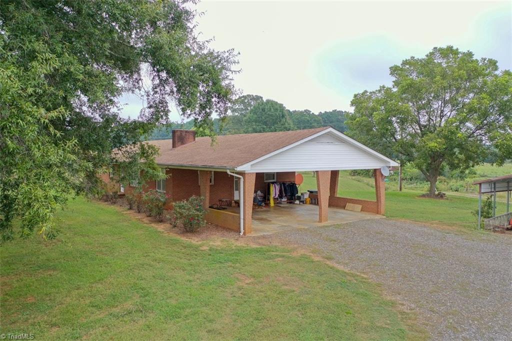 1592 County Line Road Harmony, NC 28634 - Photo 21 of 48 Gallery Image 21