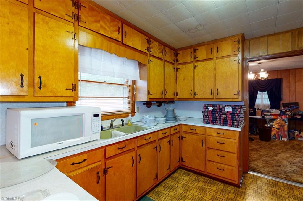 1592 County Line Road Harmony, NC 28634 - Photo 29 of 48 Gallery Image 29