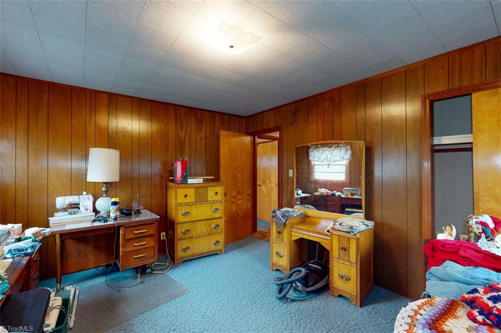 1592 County Line Road Harmony, NC 28634 - Photo 37 of 48 Gallery Image 37