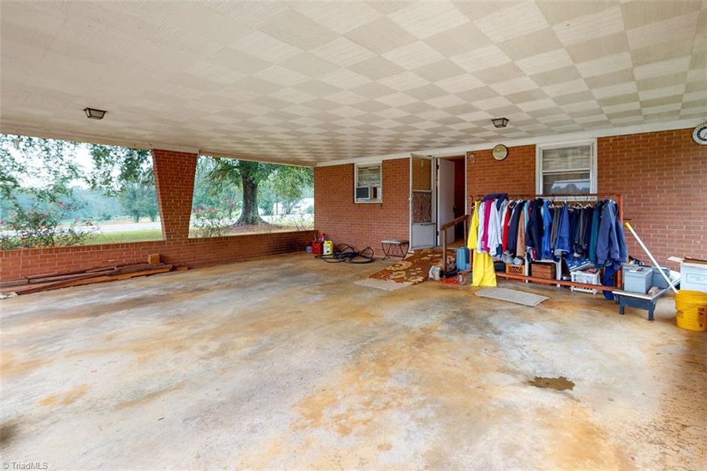 1592 County Line Road Harmony, NC 28634 - Photo 44 of 48 Gallery Image 44