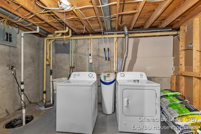 $343,000 | 6374 Clover Lane, Jenison, MI 49428