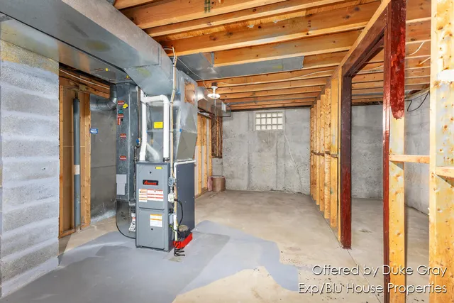 $343,000 | 6374 Clover Lane, Jenison, MI 49428