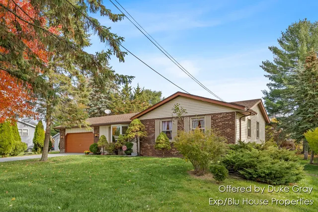 $343,000 | 6374 Clover Lane, Jenison, MI 49428