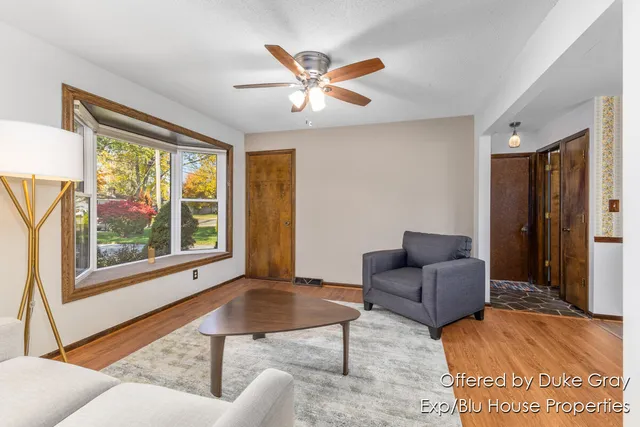 $343,000 | 6374 Clover Lane, Jenison, MI 49428