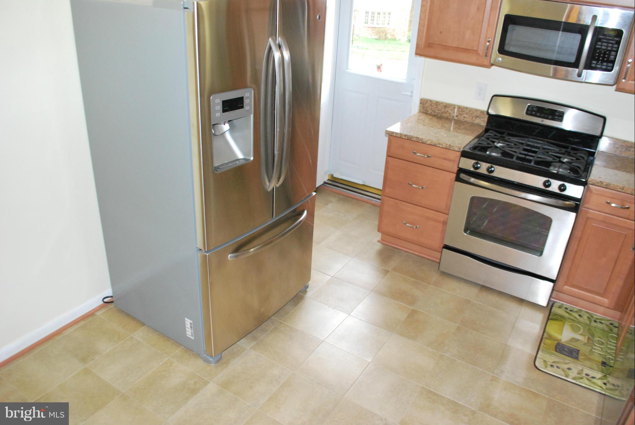 7209 Hadlow Drive Springfield, VA 22152 - Photo 7 of 30 Kitchen