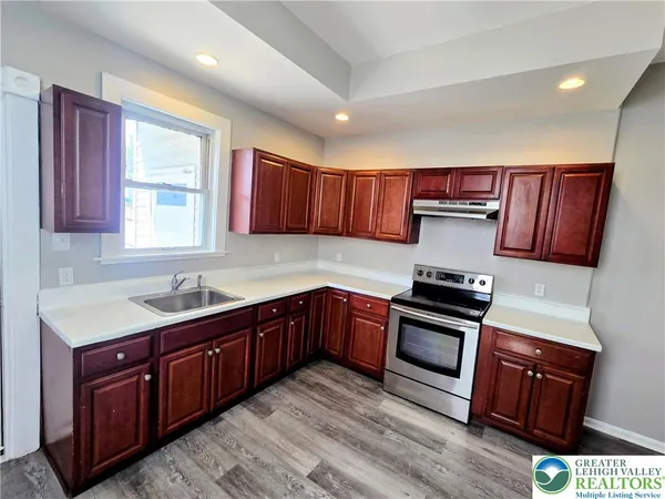 $2,100 | 126 North Penn Street, Allentown, PA 18102