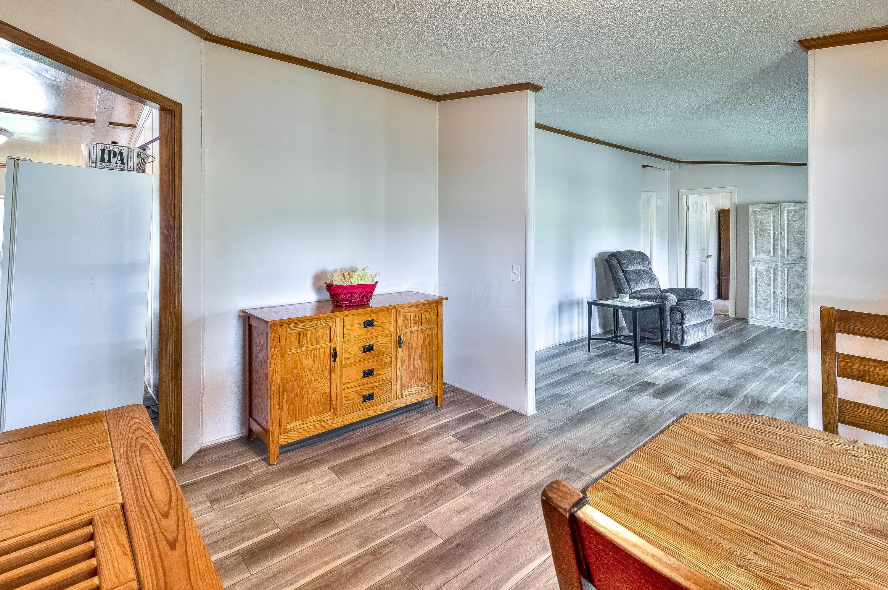 3100 Larimore Road Mount Vernon, OH 43050 - Photo 5 of 42 5