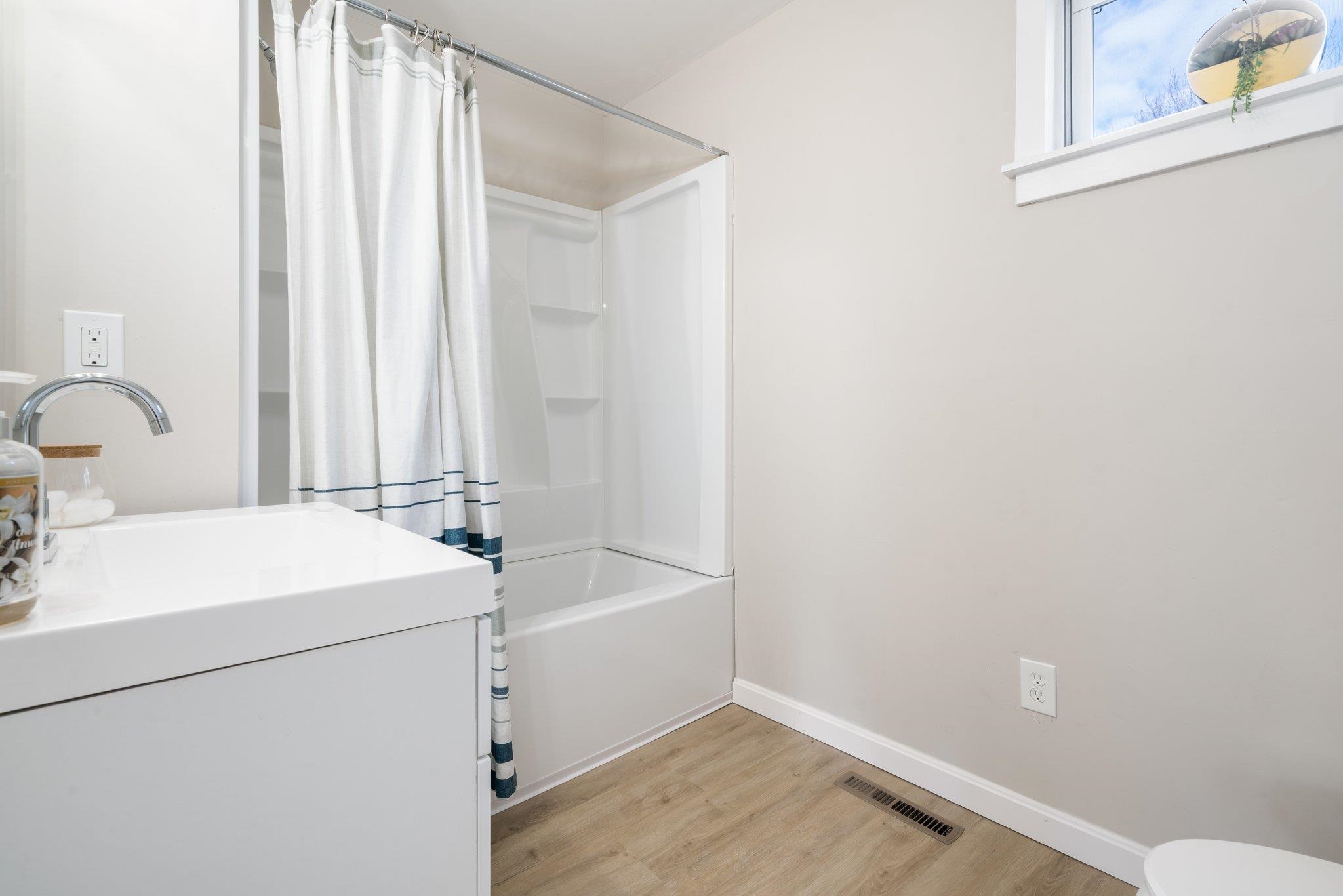 25 Wetmore Street Keene, NH 03431 - Photo 6 of 30