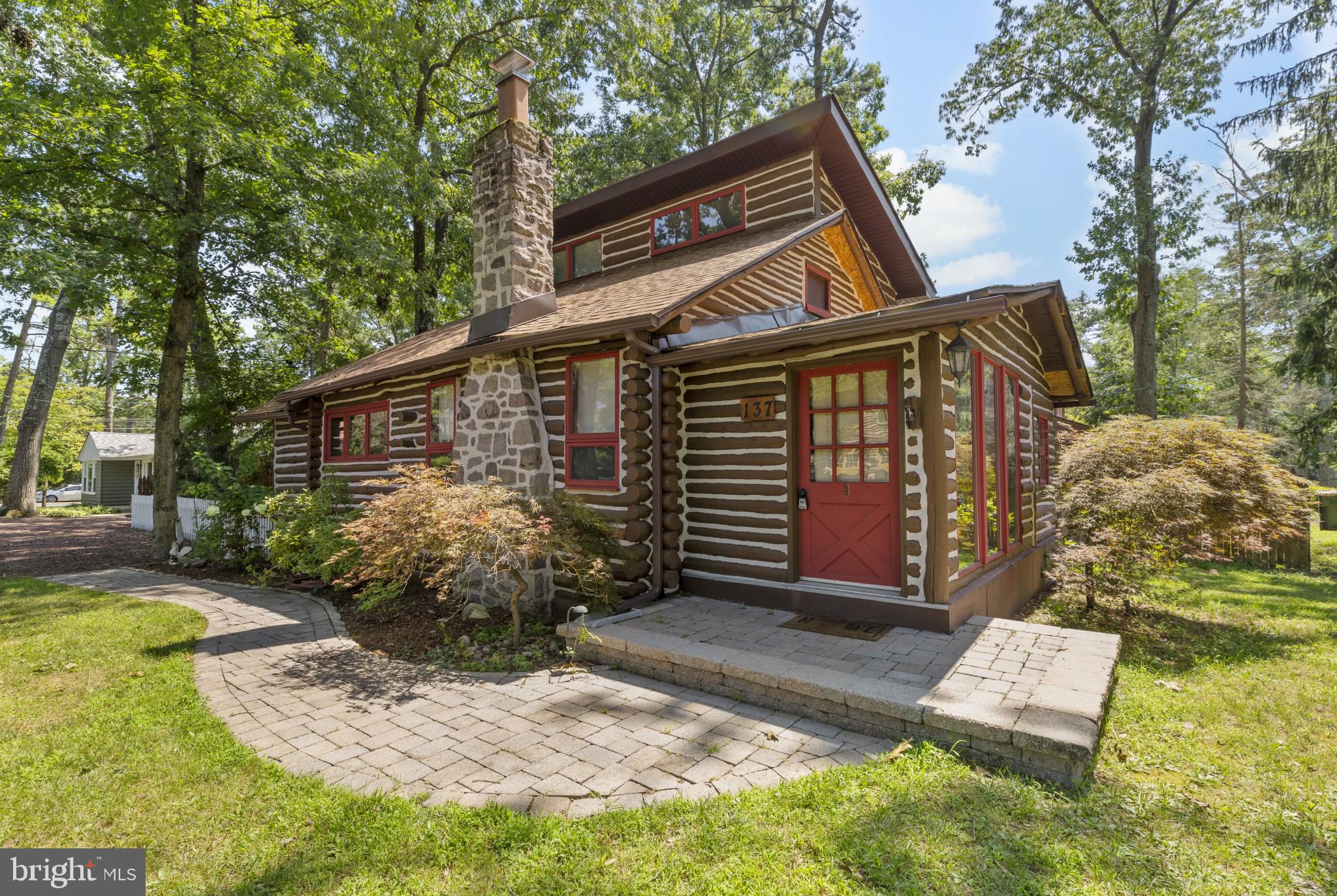 137 Apache Trail Medford Lakes, NJ 08055 - Photo 3 of 30