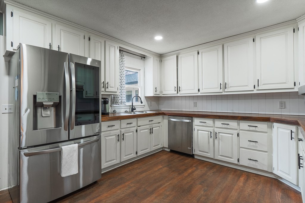 240 Sunrise Circle Southeast Calhoun, GA 30701 - Photo 6 of 49