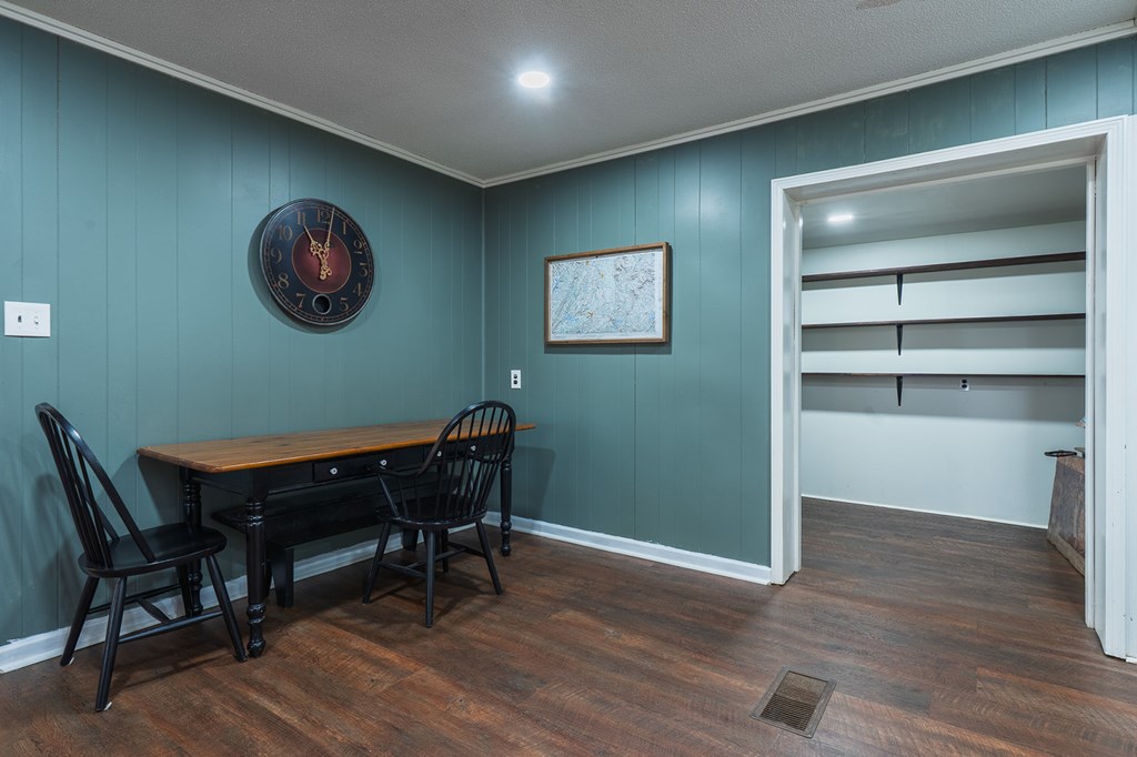 240 Sunrise Circle Southeast Calhoun, GA 30701 - Photo 10 of 49