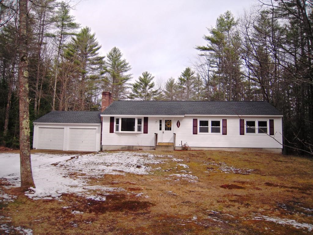 137 East Penacook Road Hopkinton, NH 03229 - Photo 1 of 25